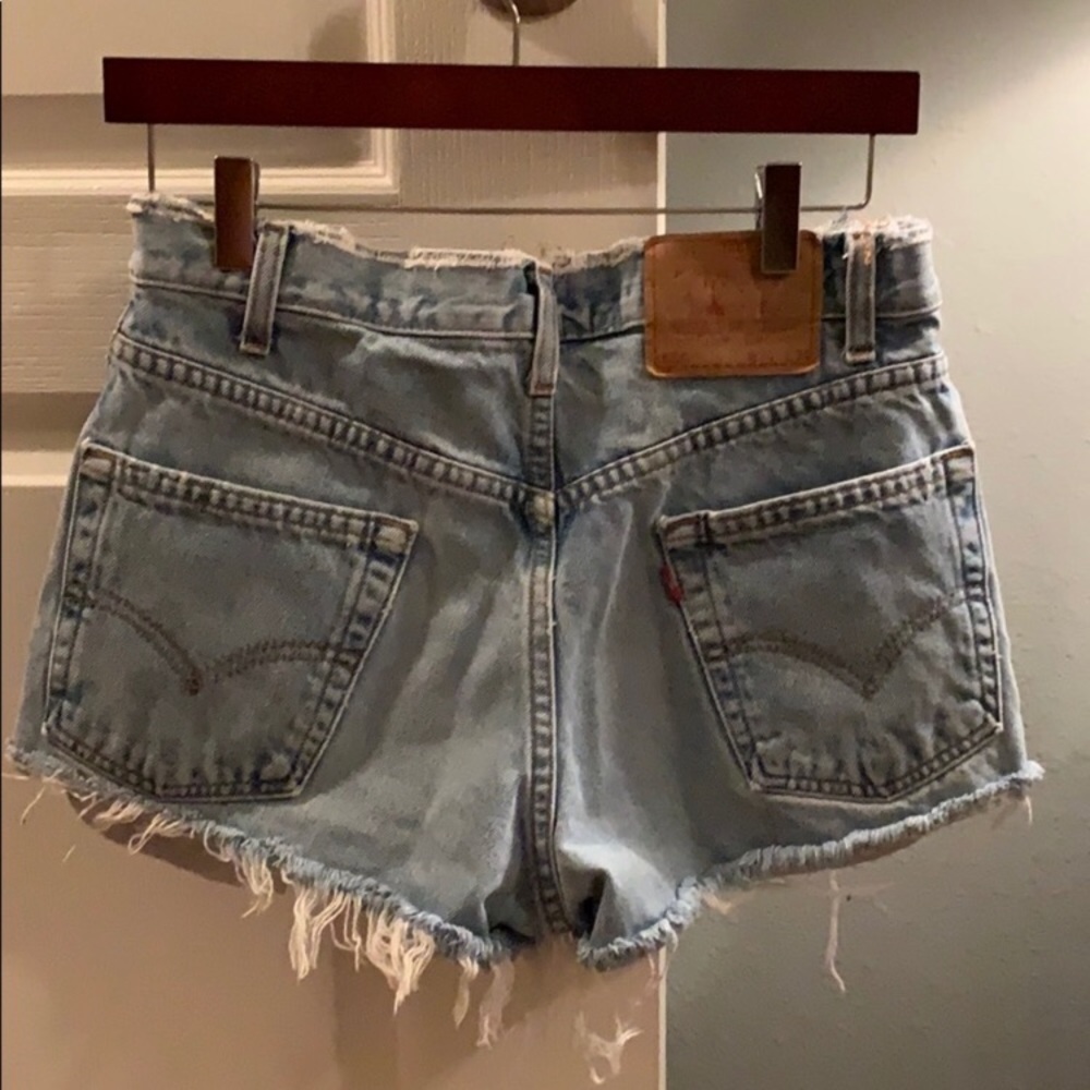 Levi’s denim shorts size 30!:)